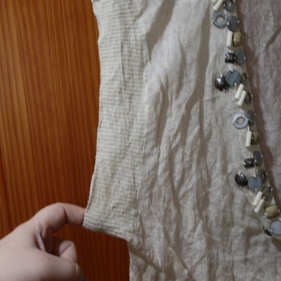 Banana Republic Heritage Beaded Gauze Vneck Low Cut Top LG - Picture 10 of 15